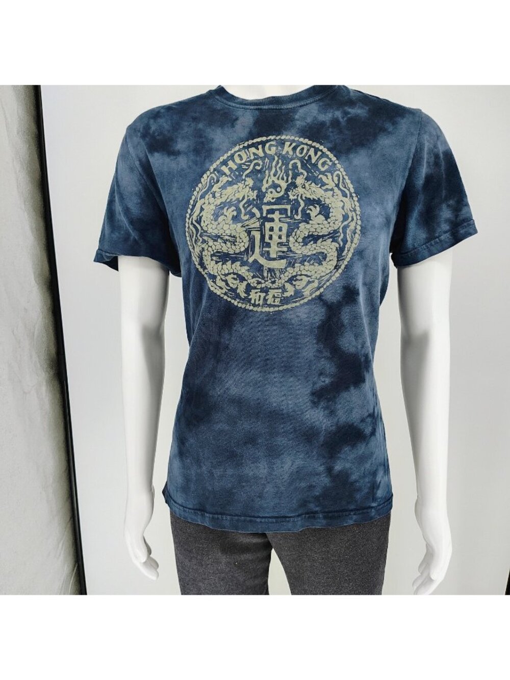 Lucky Brand Classic Fit Made in USA "Hong Kong" Graphic T-Shirt (Medium)